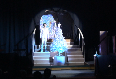 From the Woodbine Heights Drama Club production (Toronto, ON). Directed by Robert Paterson-Watt.

