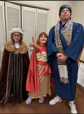 From the Woodbine Heights Drama Club production (Toronto, ON). Directed by Robert Paterson-Watt.

