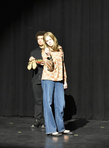 From the VERNDALE PUBLIC SCHOOLS production (VERNDALE, MN). Directed by KELLY YOUNGBAUER.
