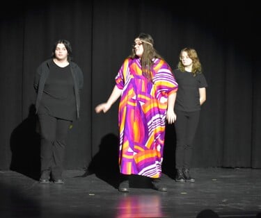 From the VERNDALE PUBLIC SCHOOLS production (VERNDALE, MN). Directed by KELLY YOUNGBAUER.

