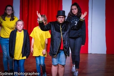 From the Pearl Junior High School production (Pearl, MS). Directed by Shannon McDowell.

Photo Credit: Sydnee Tapley